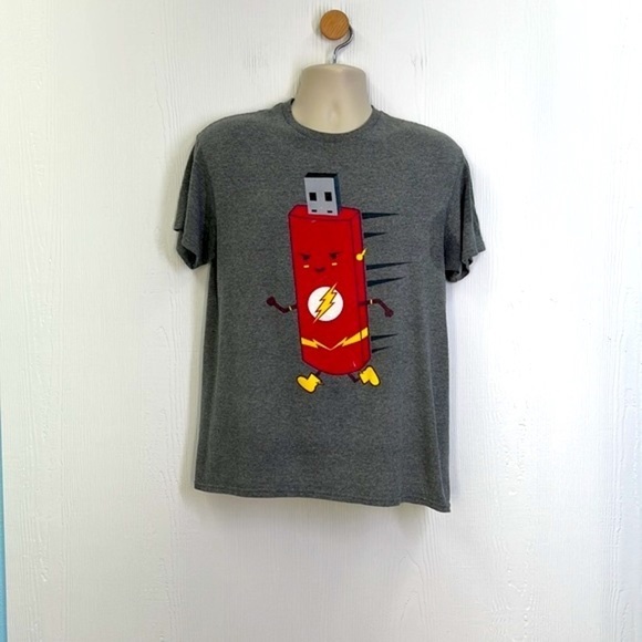 The Flash - The Flash Drive Graphic Gray and Red T Shirt Size Medium - Picture 2 of 8